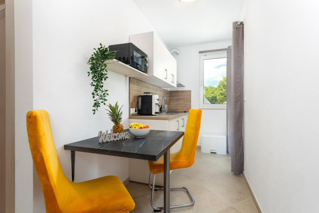 Divine Apartments Baska  Exterior photo